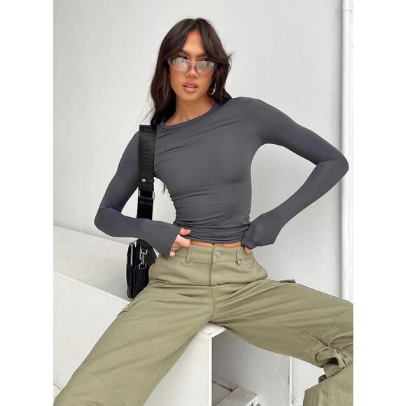 Princess Polly Arnim Gray Crewneck Long Sleeve Slim Pullover Tee T-shirt Top 2 - Picture 4 of 12